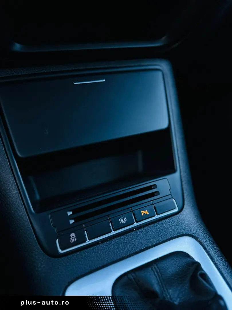 VOLKSWAGEN TIGUAN R-LINE   FAB 03.2012   2.0 BENZINA 210CP