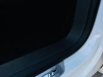 VOLKSWAGEN TIGUAN R-LINE   FAB 03.2012   2.0 BENZINA 210CP