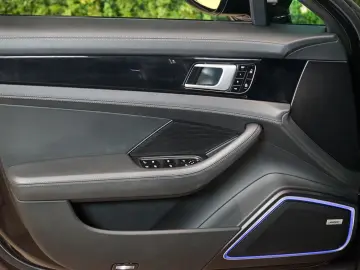 PORSCHE Panamera 4 E-HYBRID PANO BOSE CHRONO 60.744€ NET