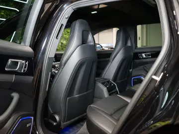 PORSCHE Panamera 4 E-HYBRID PANO BOSE CHRONO 60.744€ NET