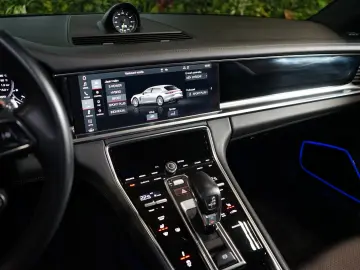 PORSCHE Panamera 4 E-HYBRID PANO BOSE CHRONO 60.744€ NET