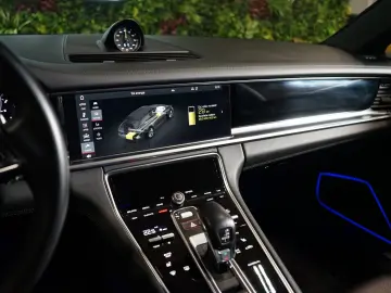 PORSCHE Panamera 4 E-HYBRID PANO BOSE CHRONO 60.744€ NET