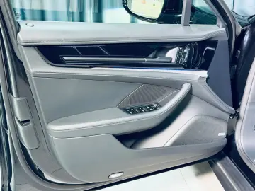 PORSCHE Panamera 4  360 BOSE ACC PANO GARANTIE