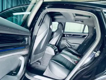 PORSCHE Panamera 4  360 BOSE ACC PANO GARANTIE