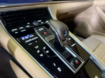 PORSCHE Panamera Panamera 4 E-Hybrid Sport Turismo Plati