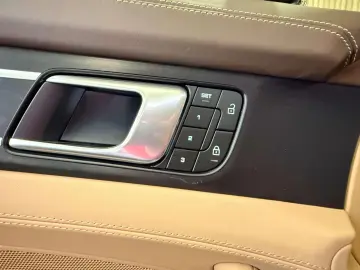 PORSCHE Panamera Panamera 4 E-Hybrid Sport Turismo Plati