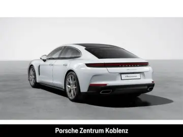 PORSCHE Panamera 4