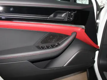 Porsche Panamera SportChrono Panorama BOSE 360