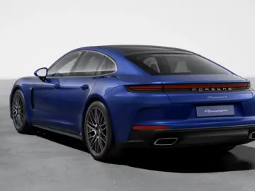 Porsche Panamera 4  SoftClose BOSE