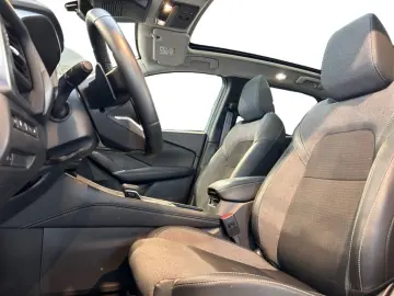 NISSAN Qashqai 1.3 DIG-T N-Connecta Fahrassist HUD Wide