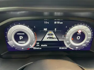 NISSAN Qashqai 1.3 DIG-T N-Connecta Fahrassist HUD Wide