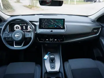 NISSAN Qashqai N-Connecta   1. Hand   HUD   360
