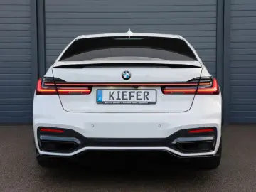 BMW 740Li M H&K 360 APPLE SHZ PANO LUFT Adapt.LED 20
