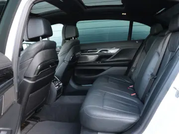 BMW 740Li M H&K 360 APPLE SHZ PANO LUFT Adapt.LED 20