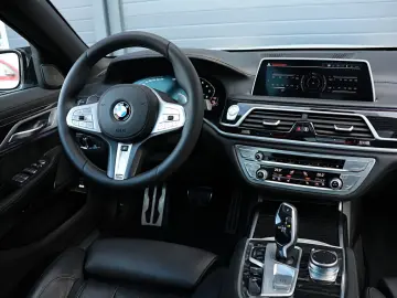 BMW 740Li M H&K 360 APPLE SHZ PANO LUFT Adapt.LED 20