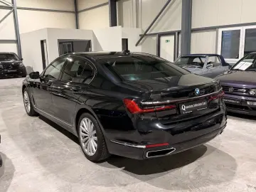 BMW 740 d xDrive  HeadUp LaserLight Standhz HarmanKa