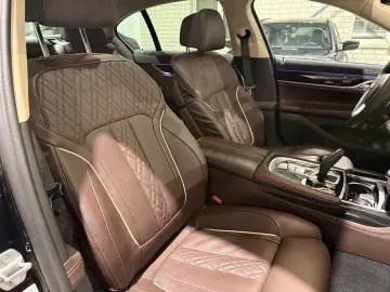BMW 740 d xDrive  HeadUp LaserLight Standhz HarmanKa