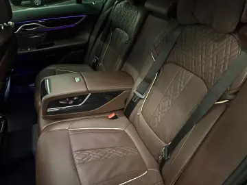 BMW 740 d xDrive  HeadUp LaserLight Standhz HarmanKa