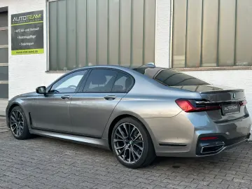 BMW 750i xDrive M Sport 20 Zoll Massage Std Hzg H K