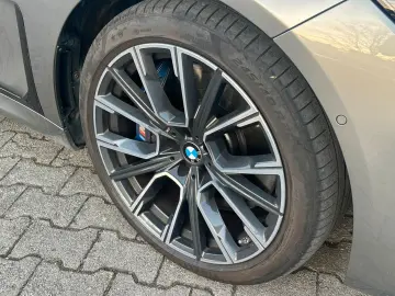 BMW 750i xDrive M Sport 20 Zoll Massage Std Hzg H K