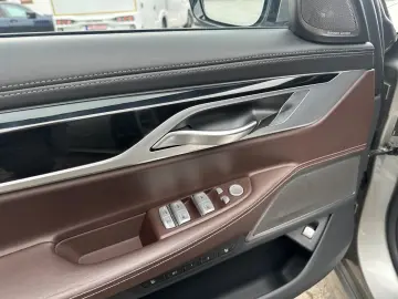 BMW 750i xDrive M Sport 20 Zoll Massage Std Hzg H K