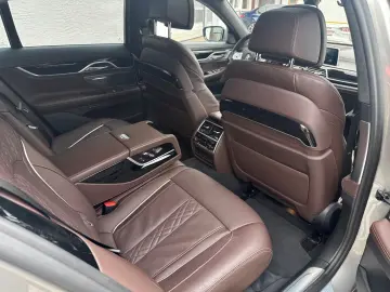 BMW 750i xDrive M Sport 20 Zoll Massage Std Hzg H K