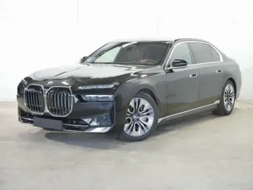 BMW 750e xDr. Exec.Fond Entertain. B&W NP 173139.-!
