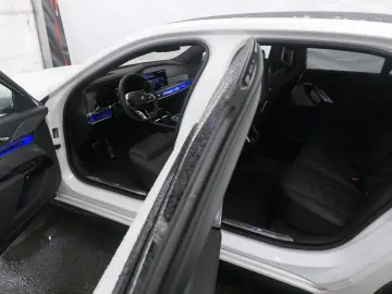 BMW 740d xDrive M Sportpaket Standhzg SkyLounge 21