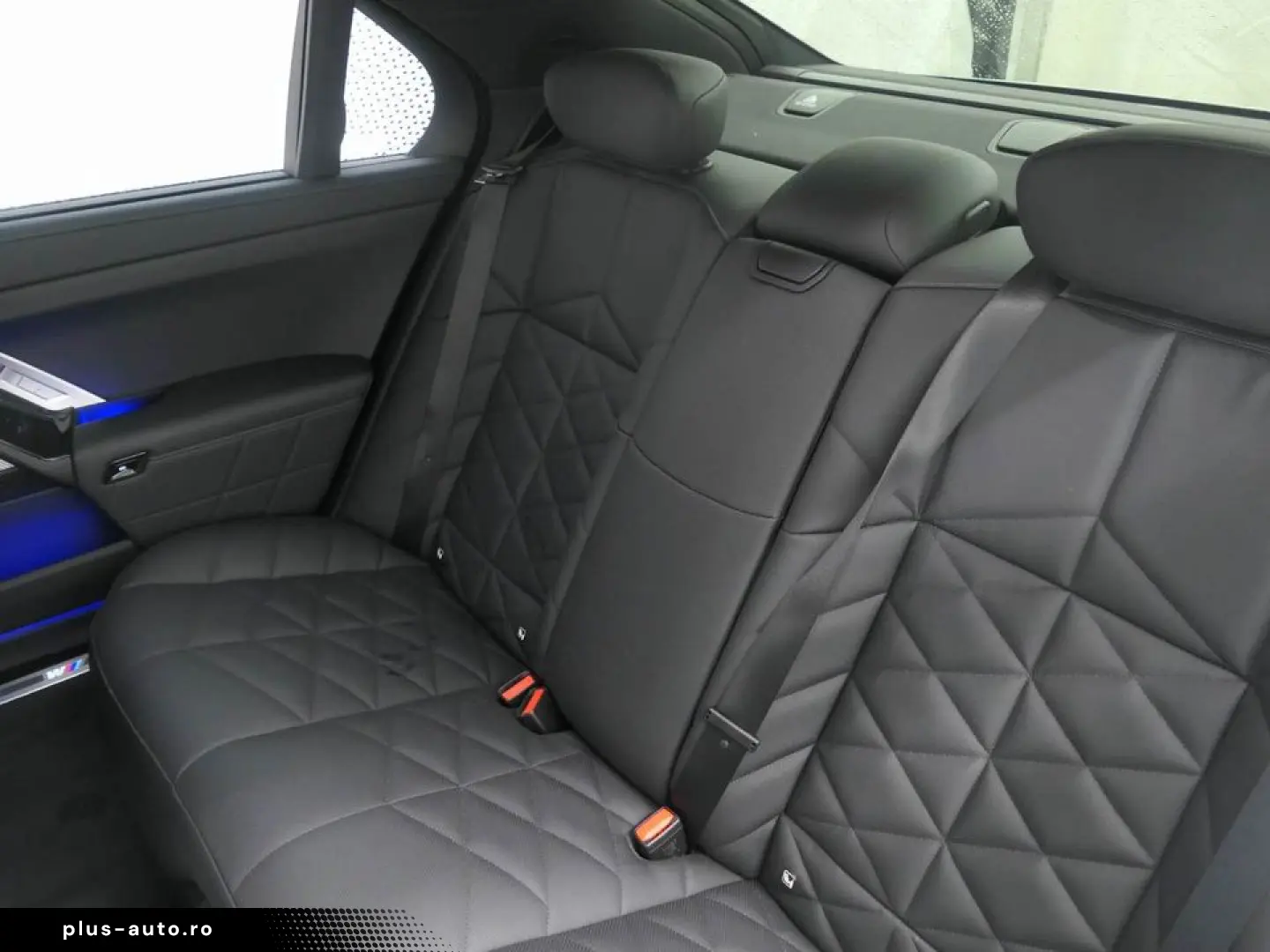 BMW 740d xDrive M Sportpaket Standhzg SkyLounge 21