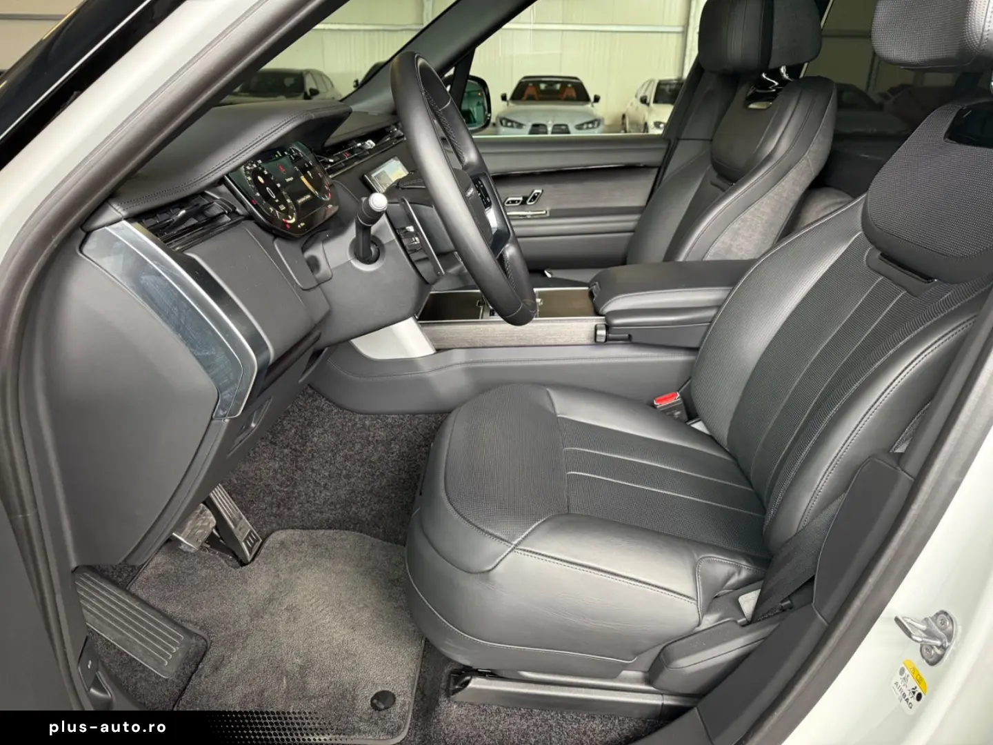 LAND ROVER Range Rover SV 615 ps Business Class 360  AHK 23