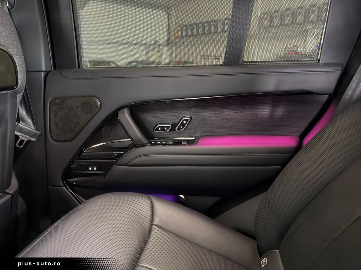 LAND ROVER Range Rover SV 615 ps Business Class 360  AHK 23