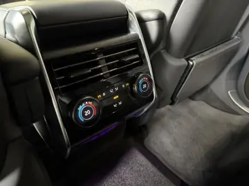 LAND ROVER Range Rover SV 615 ps Business Class 360  AHK 23