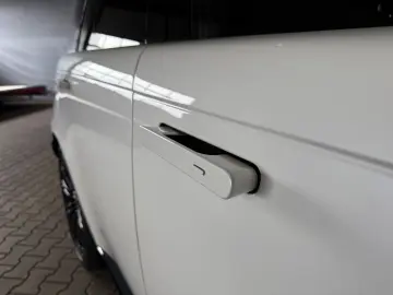 LAND ROVER Range Rover SV 615 ps Business Class 360  AHK 23