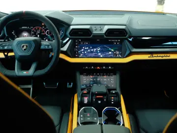 LAMBORGHINI Urus SE B&O MASSAGE 23ZOLL STYLE PACK AMBIENTE