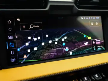 LAMBORGHINI Urus SE B&O MASSAGE 23ZOLL STYLE PACK AMBIENTE