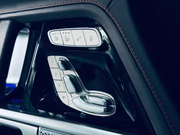 MERCEDES-BENZ G 63 AMG MANUFAKTUR CARBON PERFORMANCE