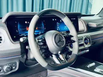 MERCEDES-BENZ G 63 AMG MANUFAKTUR CARBON PERFORMANCE