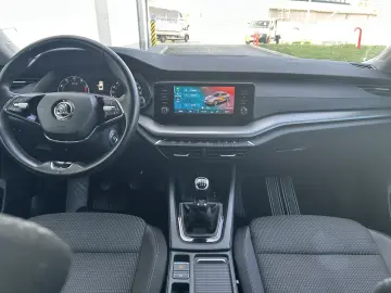 Skoda Octavia  2022   1000 cmc   110 Cp   Benzina