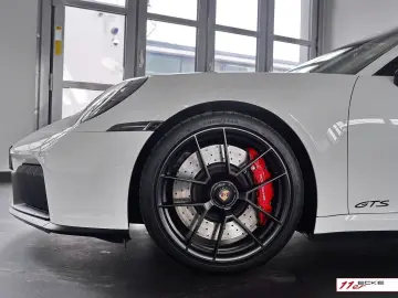 PORSCHE 992 GTS Bose Pano Sitzklima Memory Totwinkel