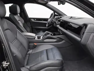 PORSCHE Cayenne Coupe E-Hybrid  AHK HEADUP SOFTCLOSE