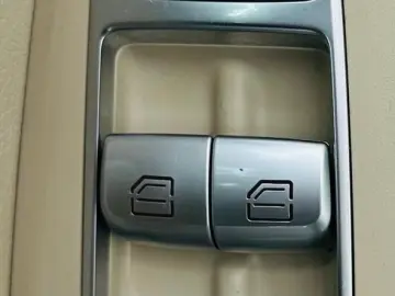 MERCEDESBENZ Glc 2017 2.0i HYBRID E6 350 4 MATIC Garantie 12