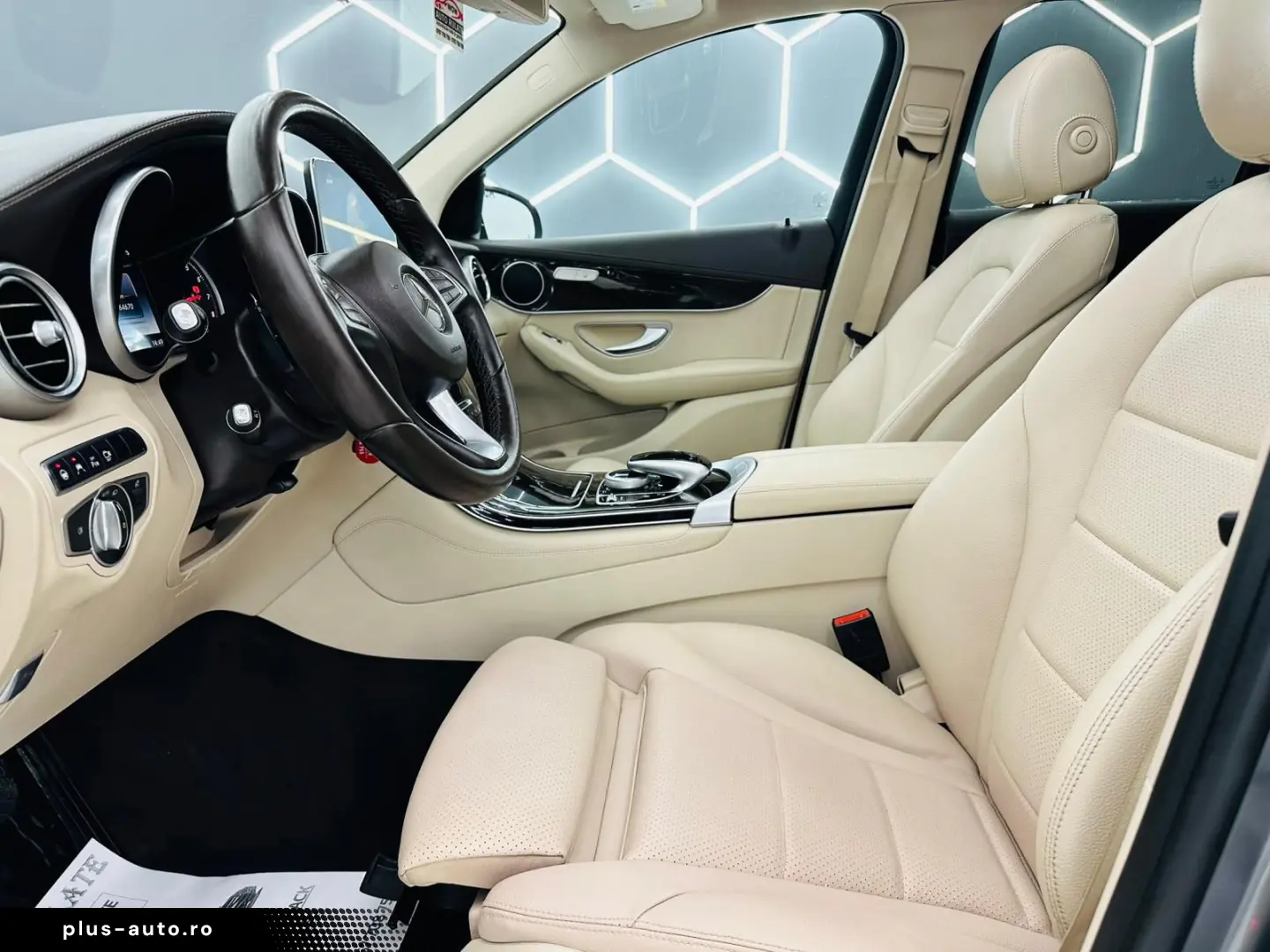 MERCEDESBENZ Glc 2017 2.0i HYBRID E6 350 4 MATIC Garantie 12