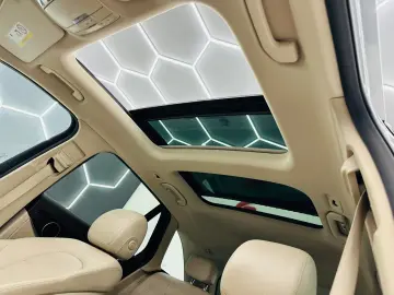 MERCEDESBENZ Glc 2017 2.0i HYBRID E6 350 4 MATIC Garantie 12