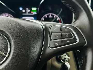 MERCEDESBENZ Glc 2017 2.0i HYBRID E6 350 4 MATIC Garantie 12