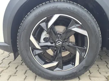 Nissan Juke 1.6 Full Hybrid 143 CP N-Connecta