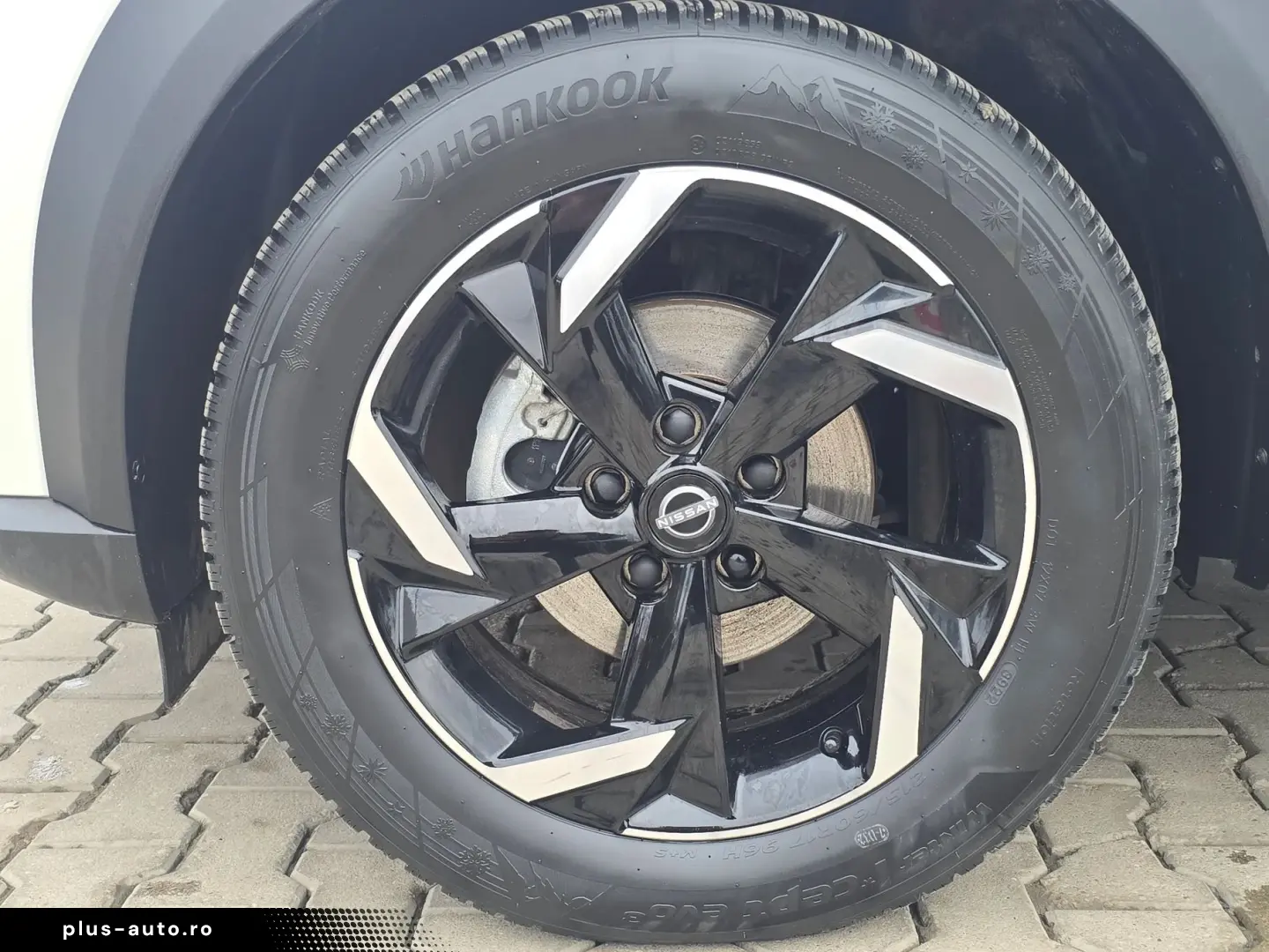 Nissan Juke 1.6 Full Hybrid 143 CP N-Connecta