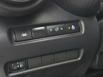 Nissan Juke 1.6 Full Hybrid 143 CP N-Connecta