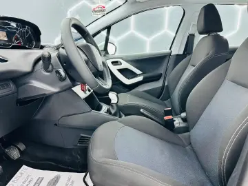 PEUGEOT 208 2019 1.2i E6 Garantie 12 Luni Rate Avans 0 Doar