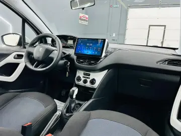 PEUGEOT 208 2019 1.2i E6 Garantie 12 Luni Rate Avans 0 Doar