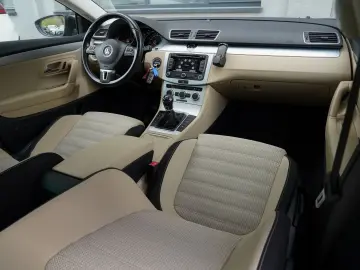 Volkswagen Passat-Cc